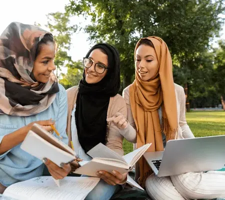 ابدأ رحلتك التعليمية معنا!